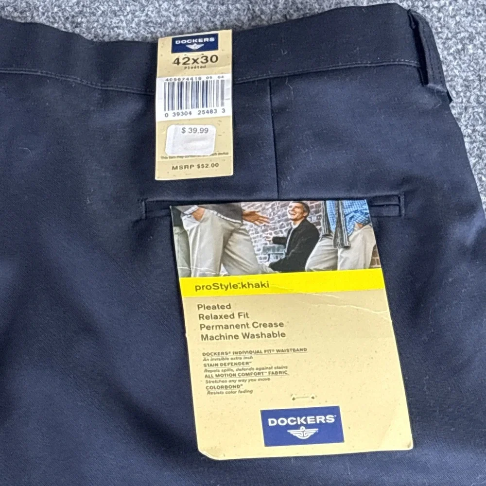 NWT Dockers proStyle Khakis 42x30 Navy Blue Pleated Vintage 2004